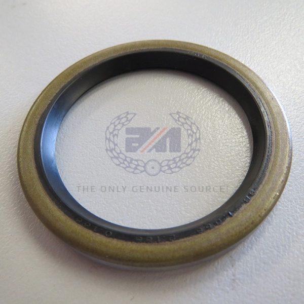 04.0132 OIL SEAL - SLEEVE GEAR BEARING