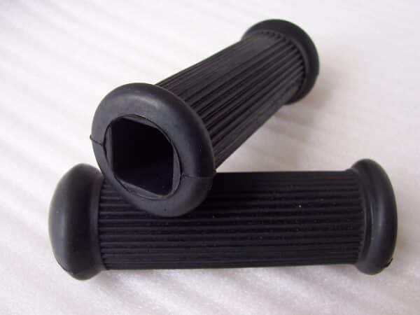 Footrest Rubbers (Long Type) - BSA, Triumph - WW71016