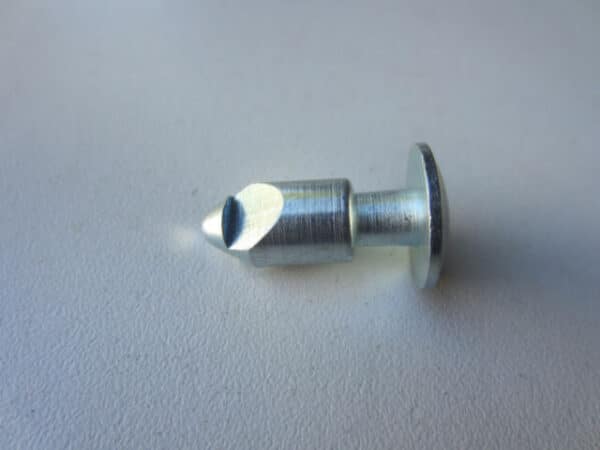ODIE STUD (SHORT)- BSA - WW27046